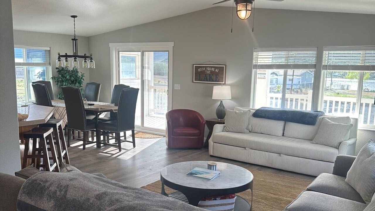 Photo of Livingroom in Coulee City