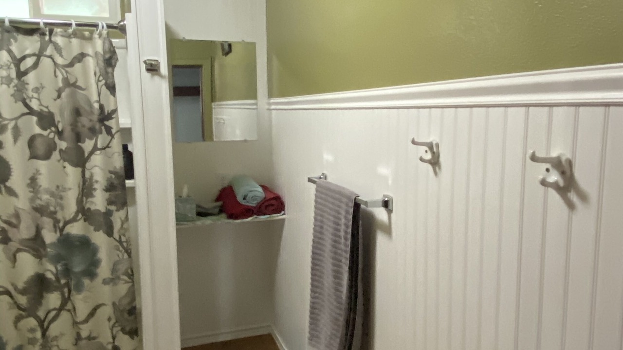 Photo of Bathroom in Weiser