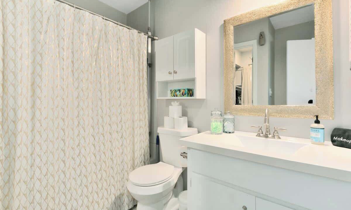 Photo of Bathroom in Lenexa