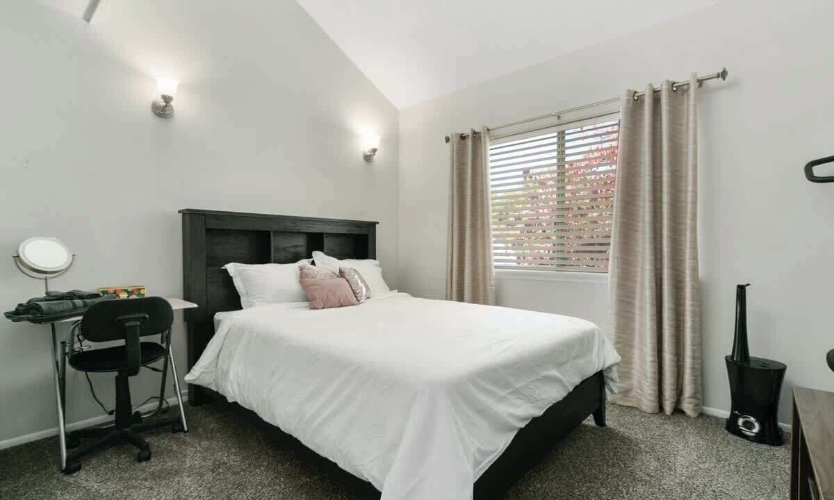 Photo of Bedroom in Lenexa