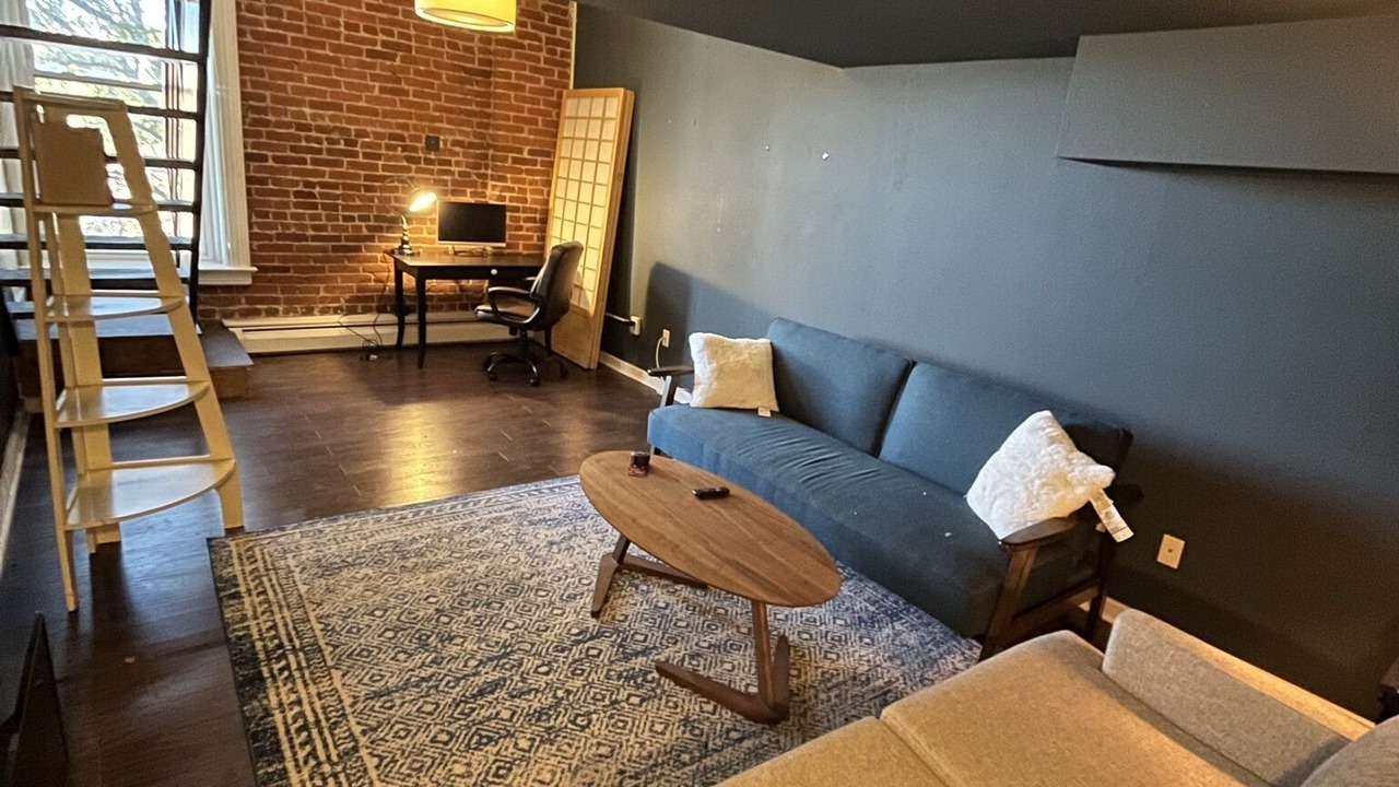 Photo of Livingroom in Ballpark