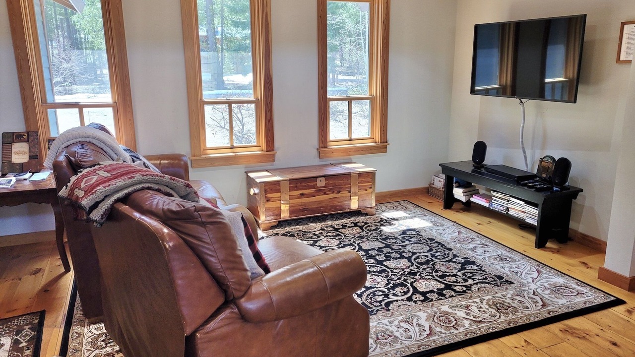 Photo of Bedroom in Mazama