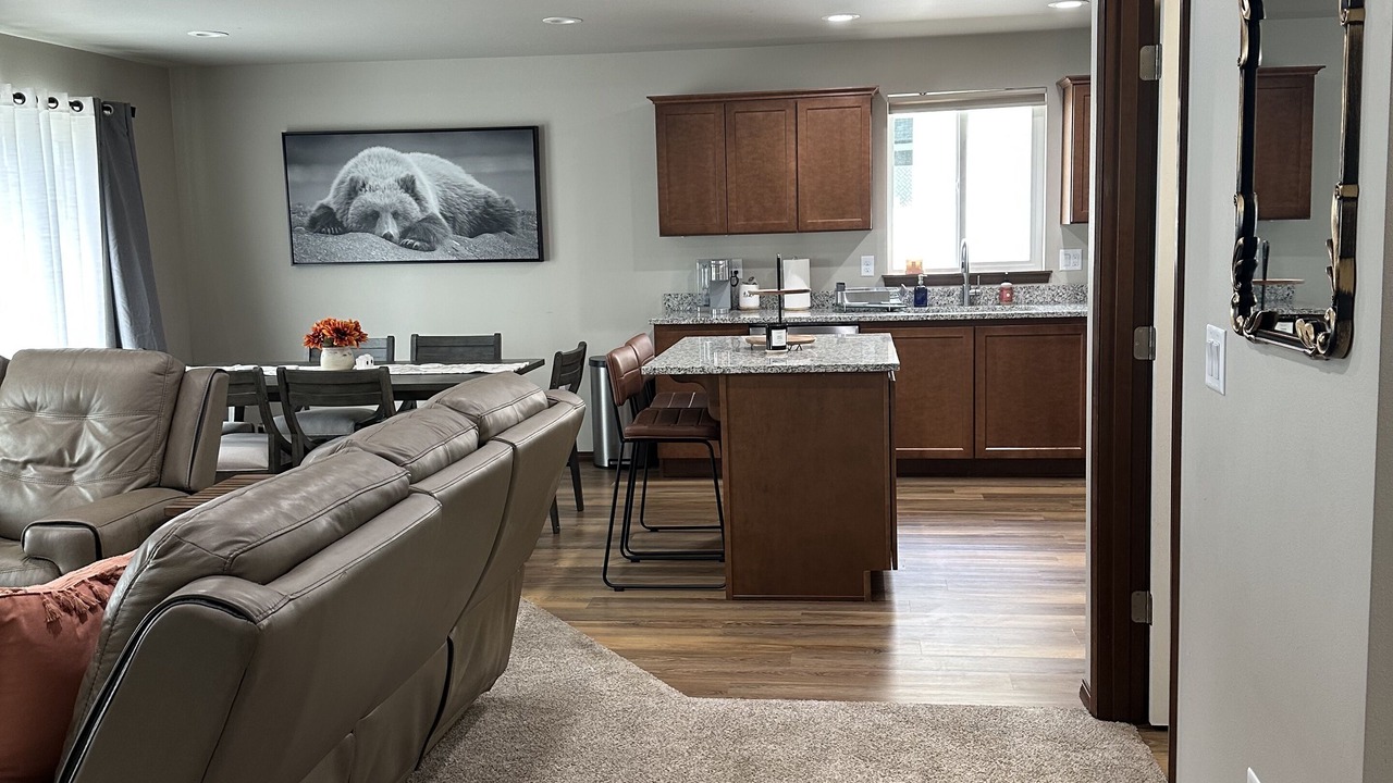 Photo of Livingroom in Monitor