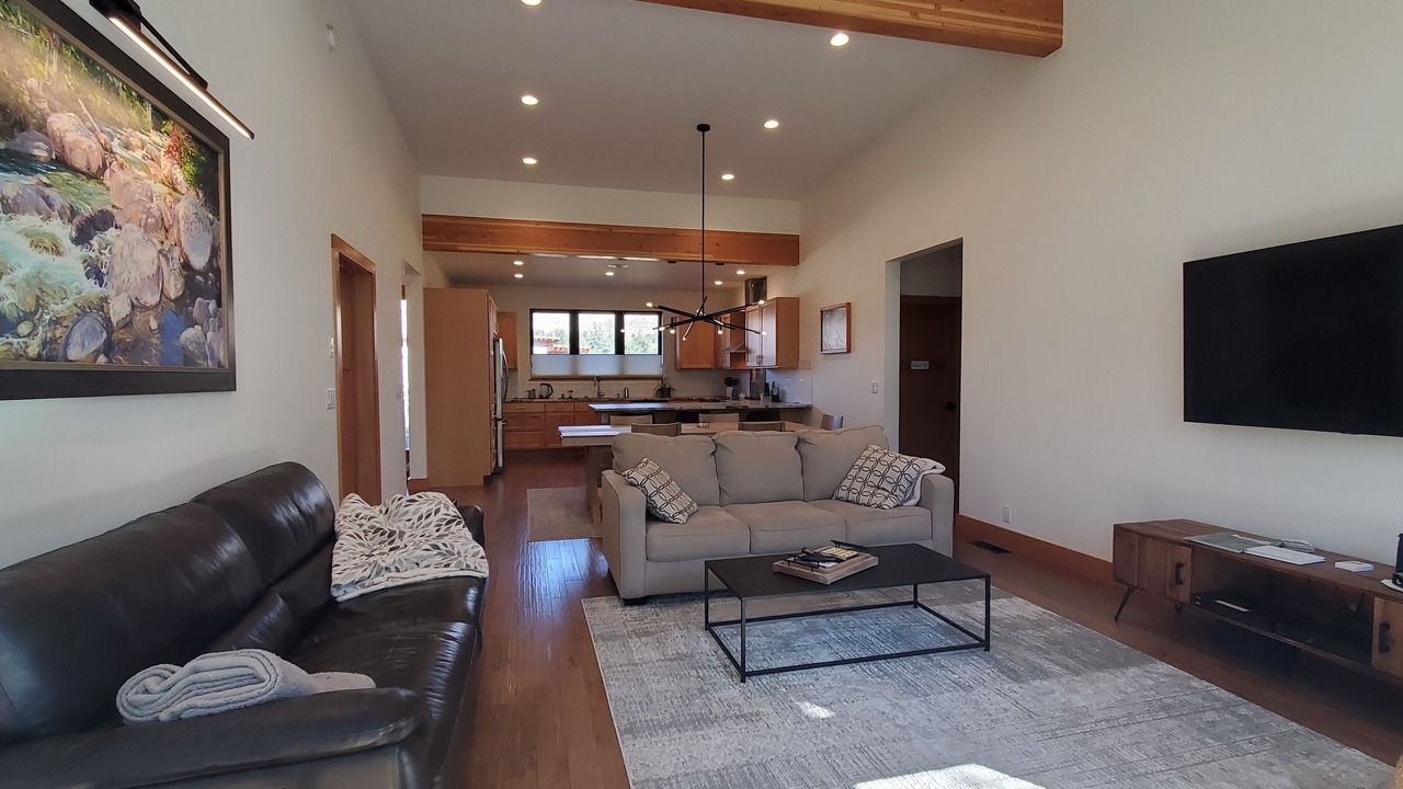 Photo of Livingroom in Winthrop