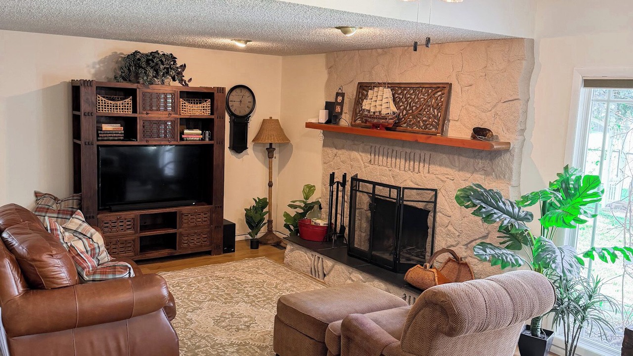 Photo of Livingroom in Eagle