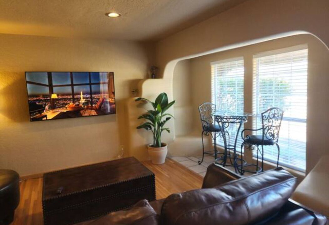 Photo of Livingroom in Uptown