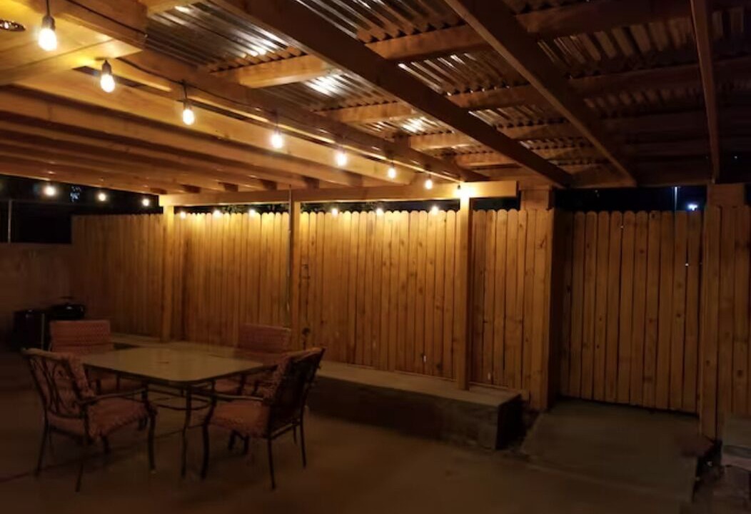 Photo of Outdoor in Uptown
