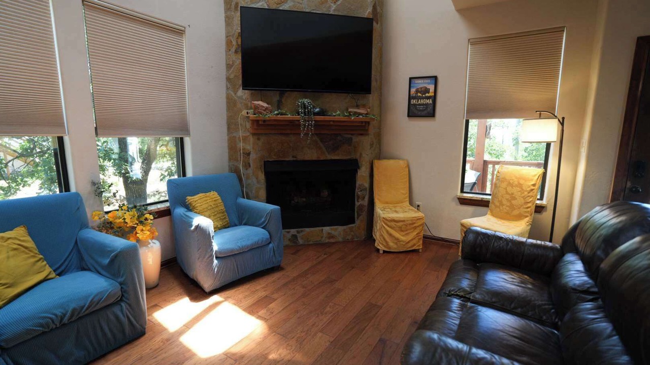 Photo of Livingroom in Medicine Park