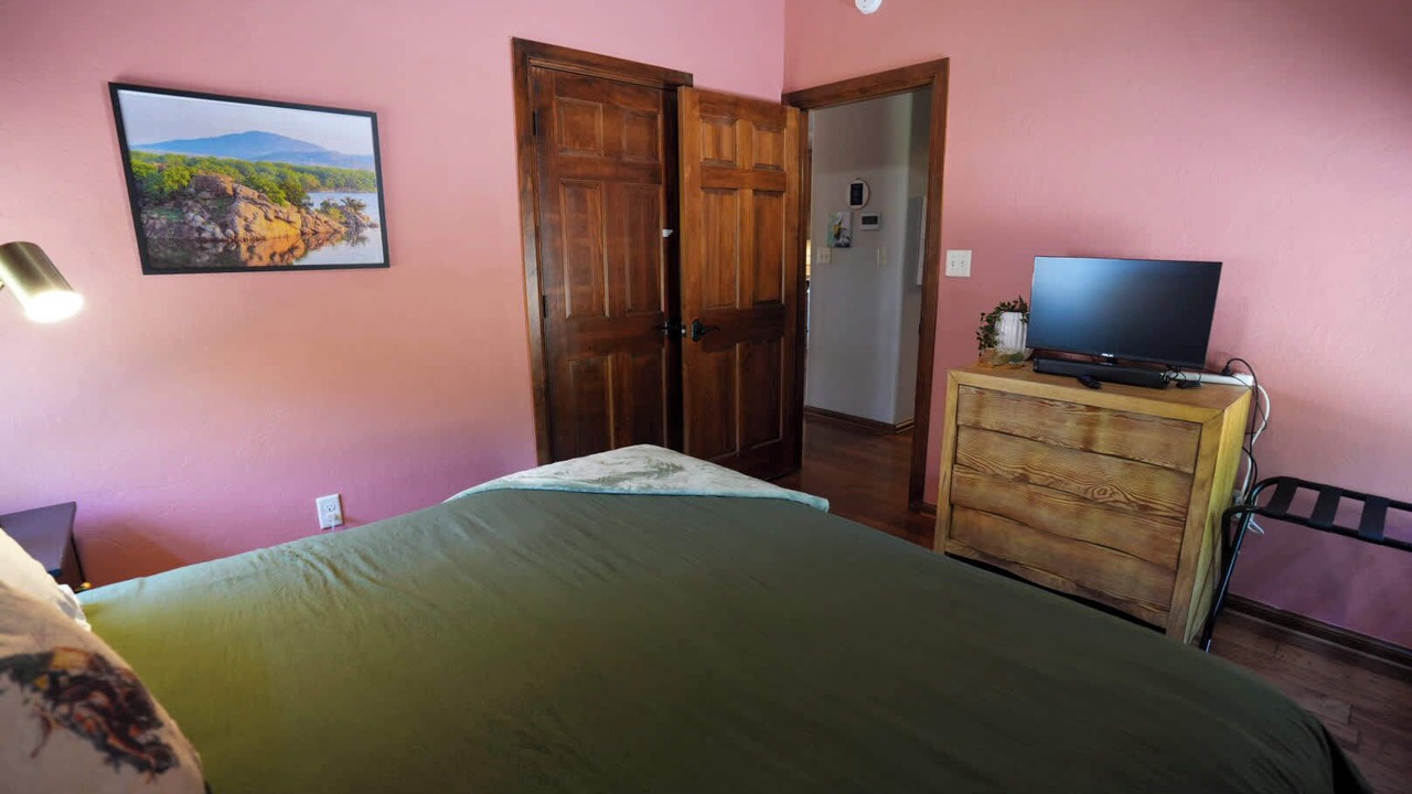 Photo of Bedroom in Medicine Park