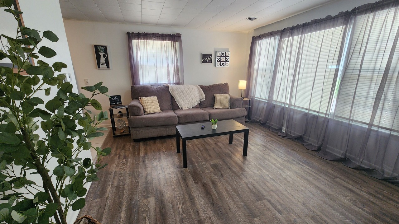 Photo of Livingroom in Hamilton