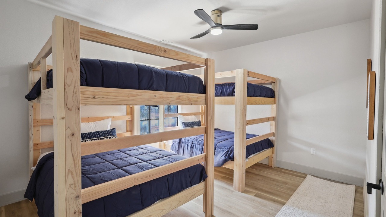 Photo of Bedroom in Graford