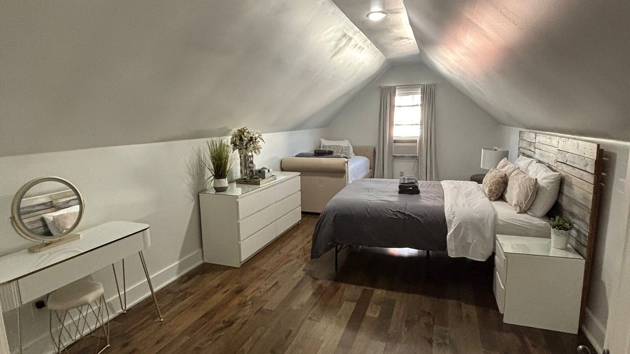 Photo of Bedroom in Lenexa