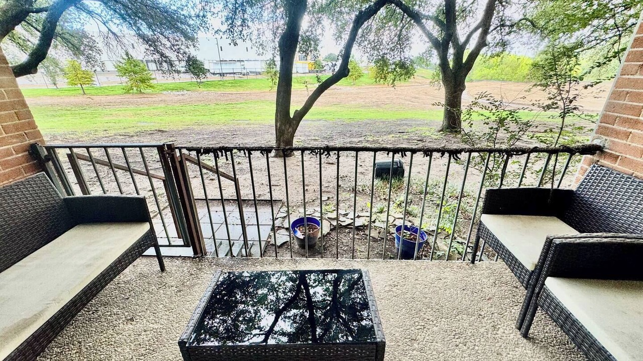 Photo of Patio Balcony in Grand Prairie