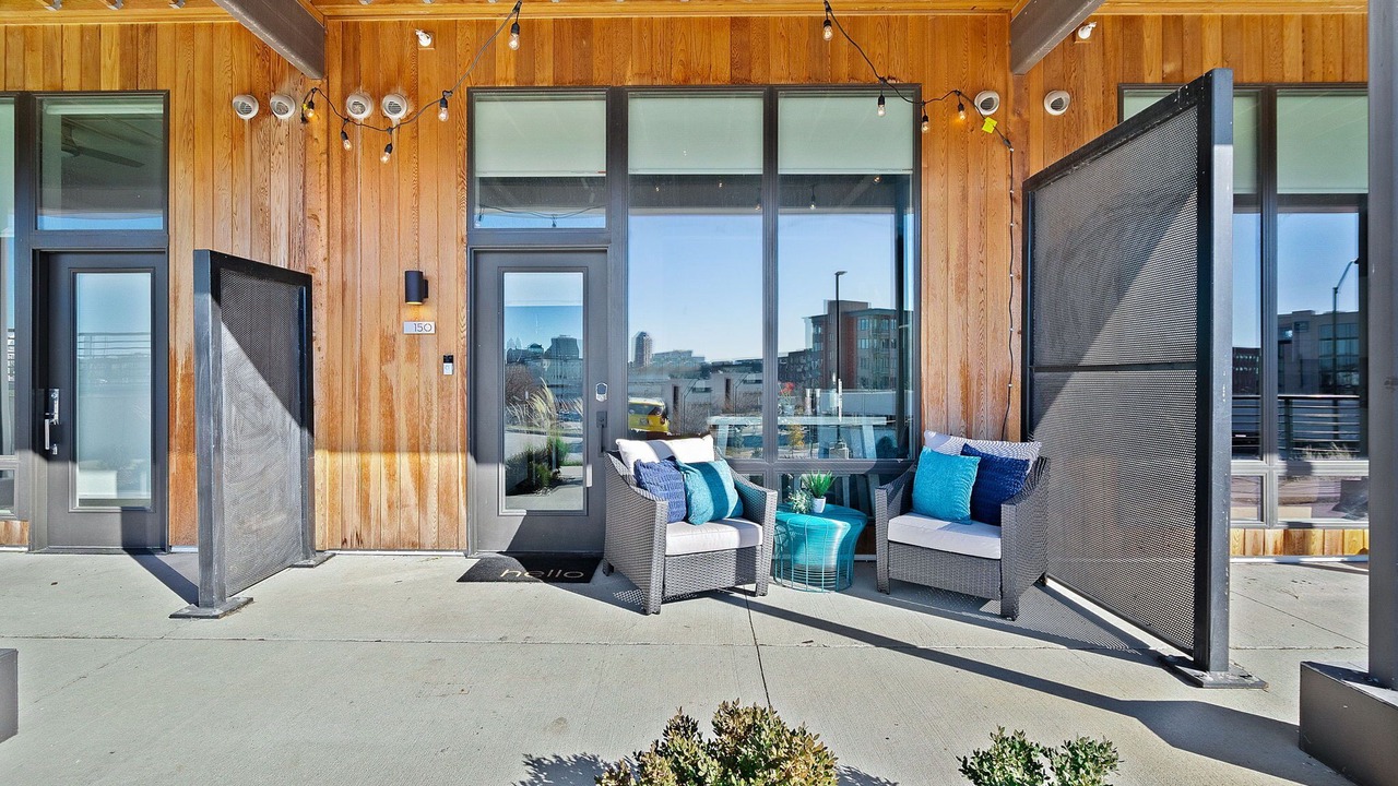 Photo of Patio Balcony in Downtown Des Moines