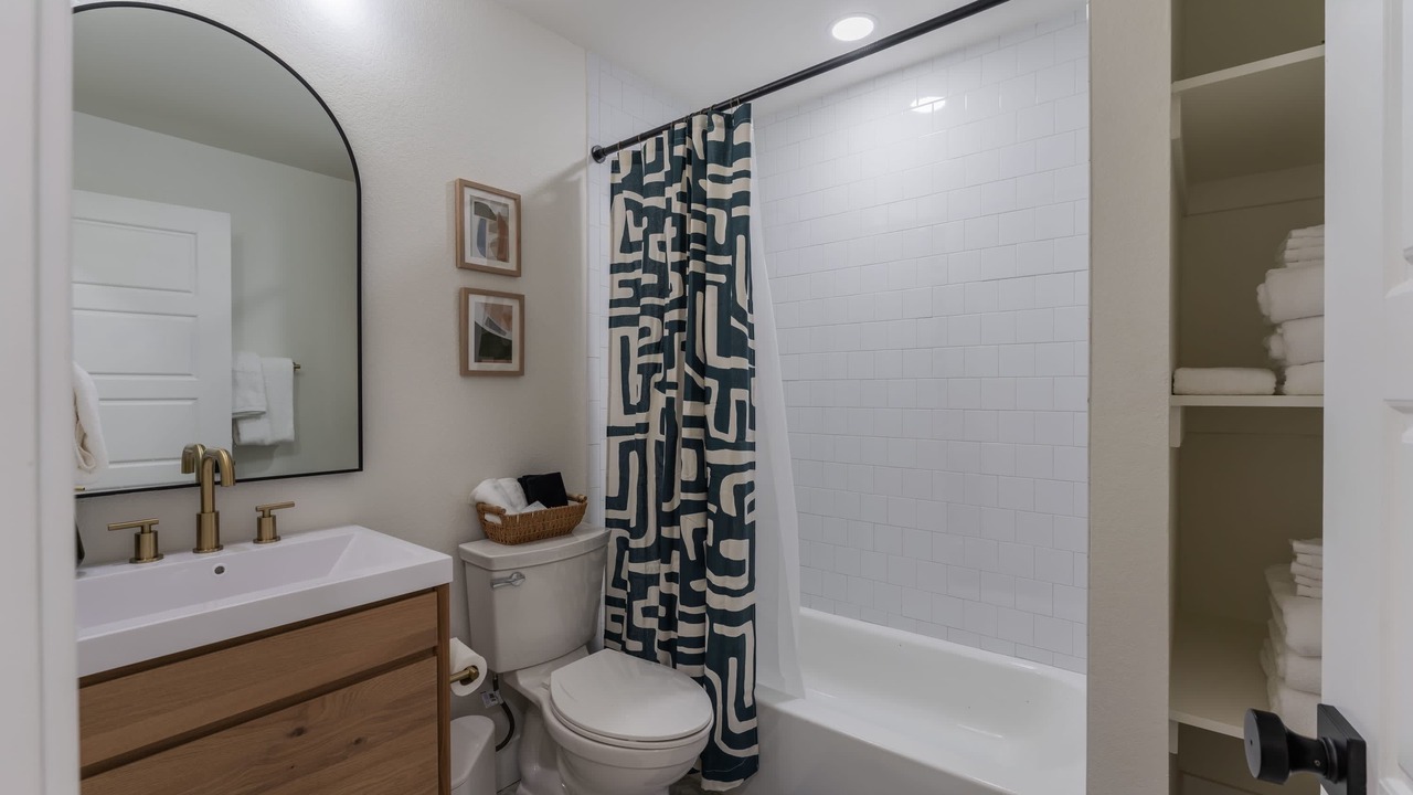 Photo of Bathroom in Alta Vista Area