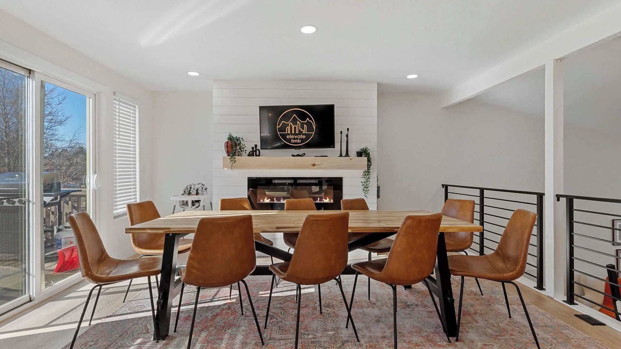 Photo of Livingroom in North Central Westminster
