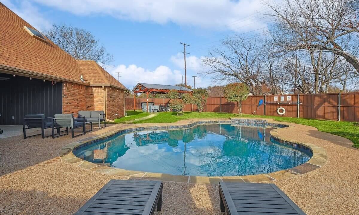 Photo of Outdoor in Northeast Carrollton
