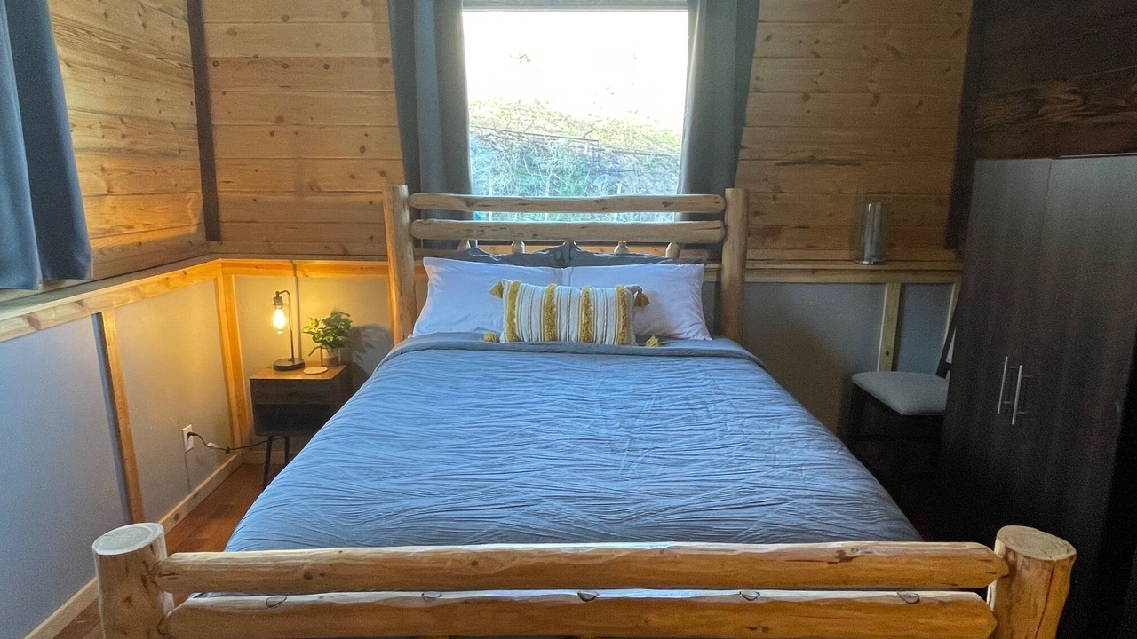Photo of Bedroom in Pateros