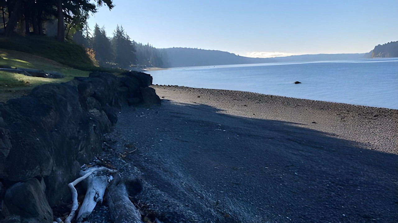 Photo of Others in Rollingbay