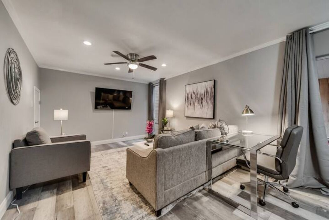 Photo of Livingroom in Grand Prairie