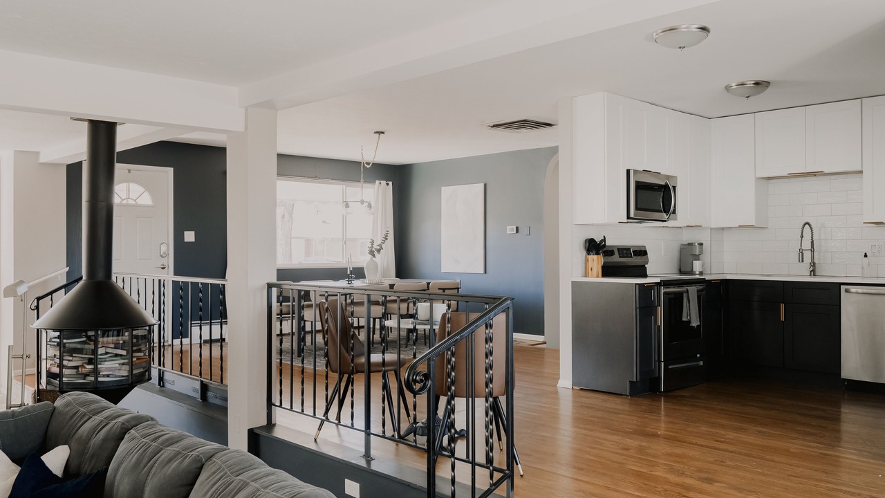 Photo of Livingroom in Berkley
