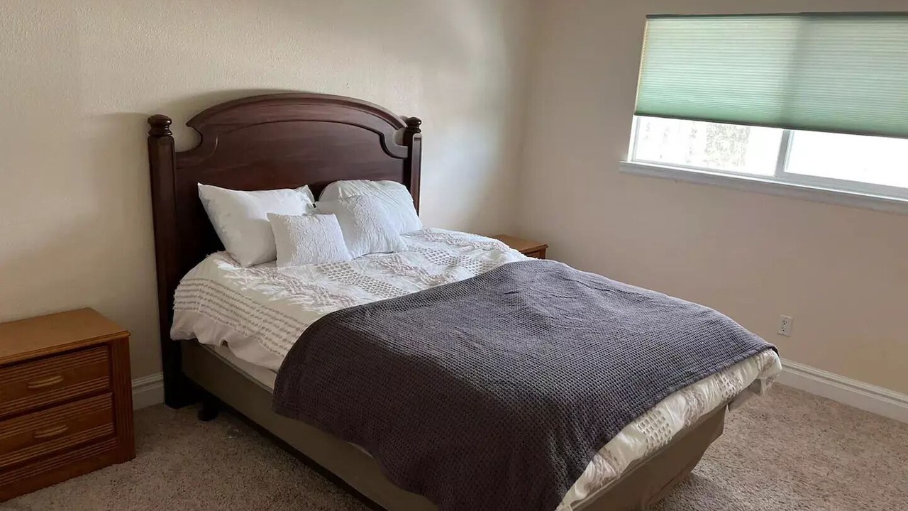 Photo of Bedroom in Hampden South