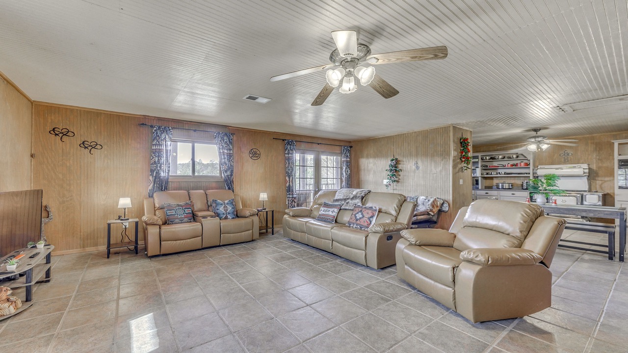 Photo of Livingroom in Glencoe