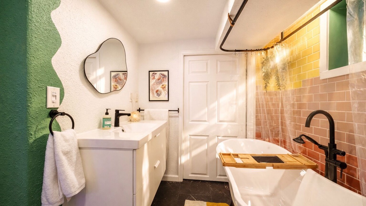 Photo of Bathroom in Scenic Heights