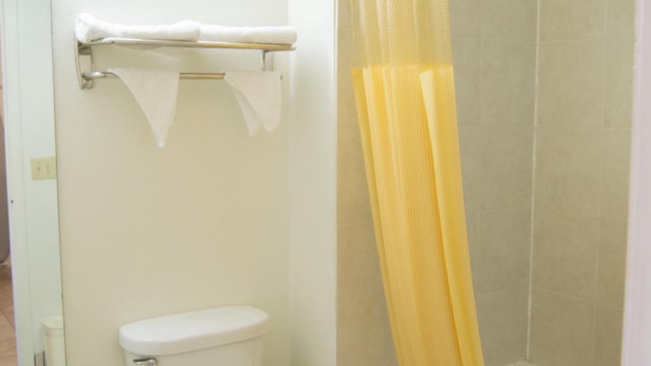 Photo of Bathroom in Sallisaw