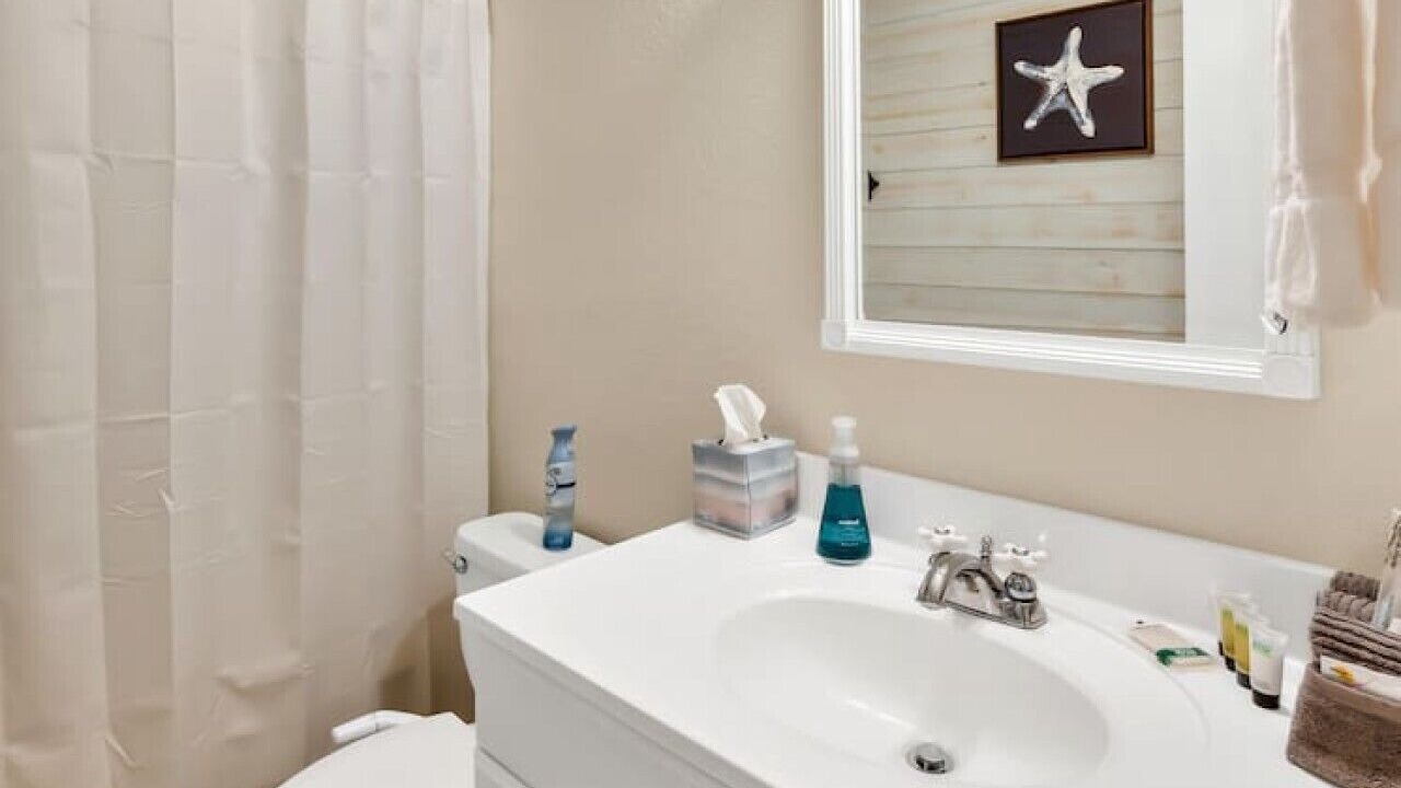 Photo of Bathroom in Hewitt