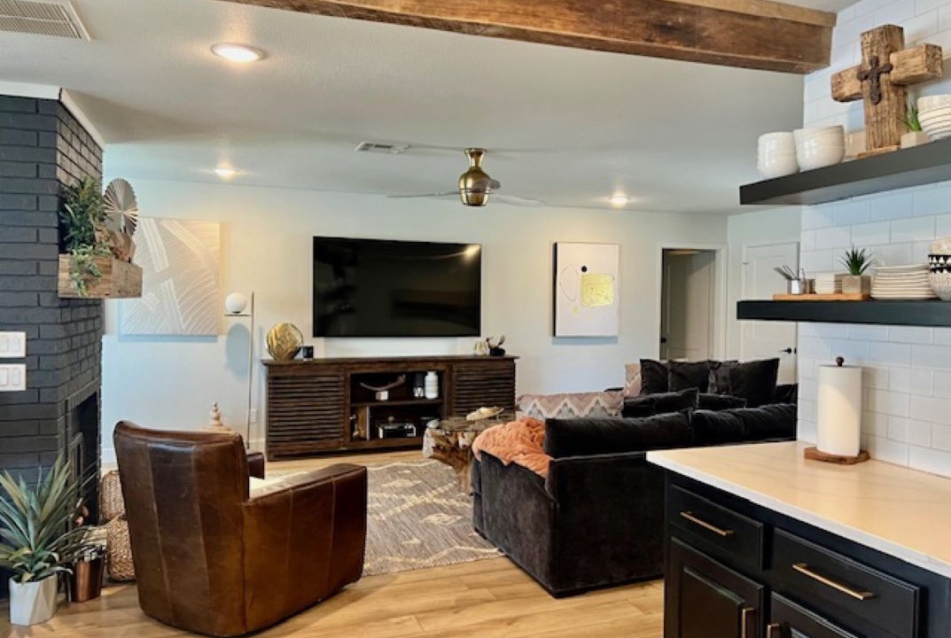 Photo of Livingroom in Sulphur