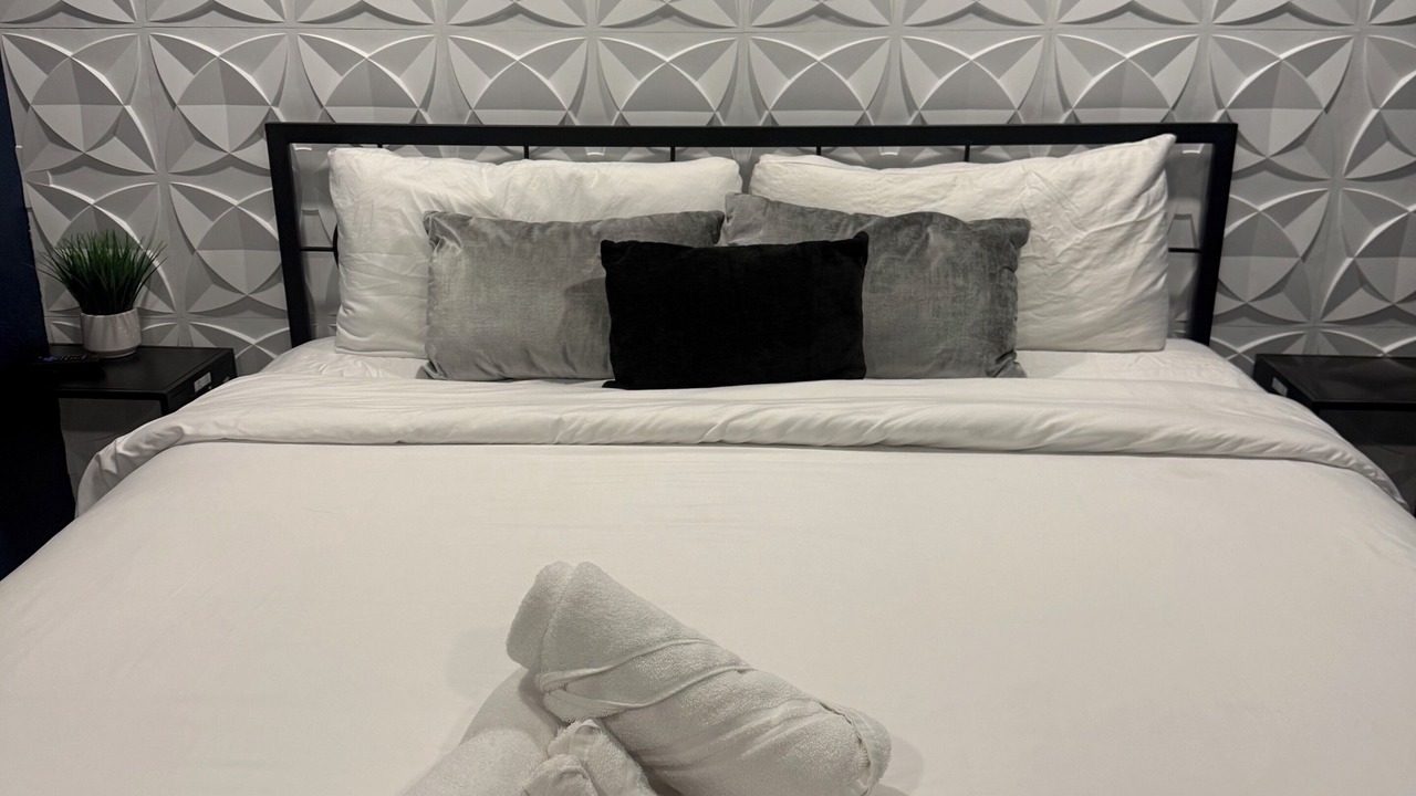 Photo of Bedroom in Central Arlington