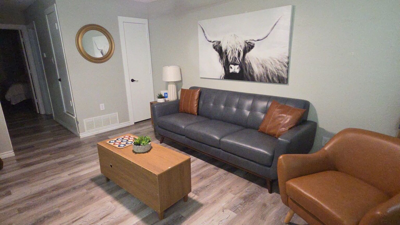 Photo of Livingroom in Central Arlington