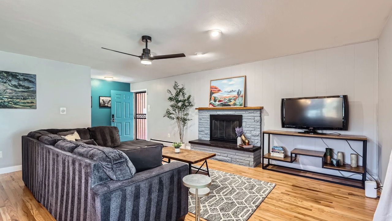 Photo of Livingroom in Applewood Villages