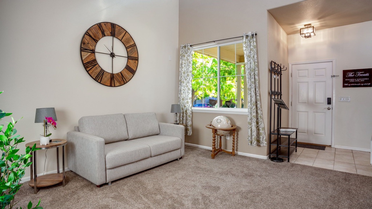 Photo of Livingroom in Loveland
