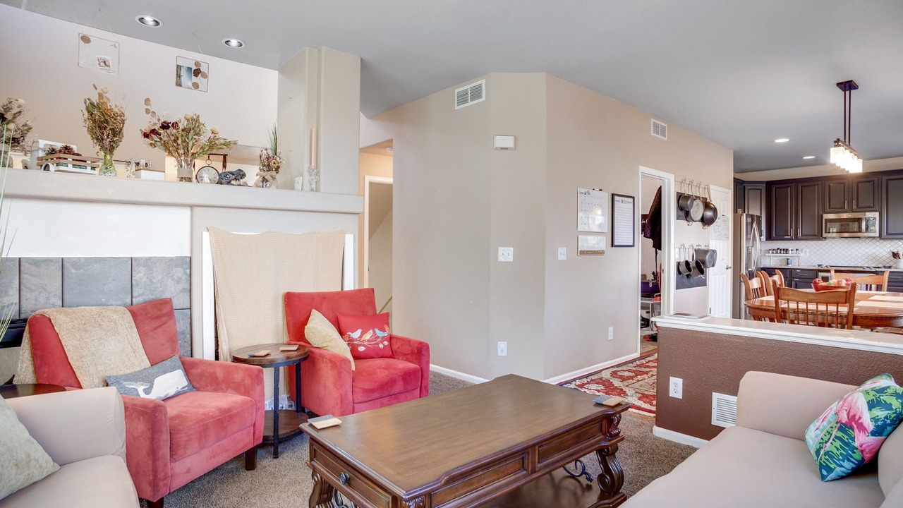 Photo of Livingroom in Loveland