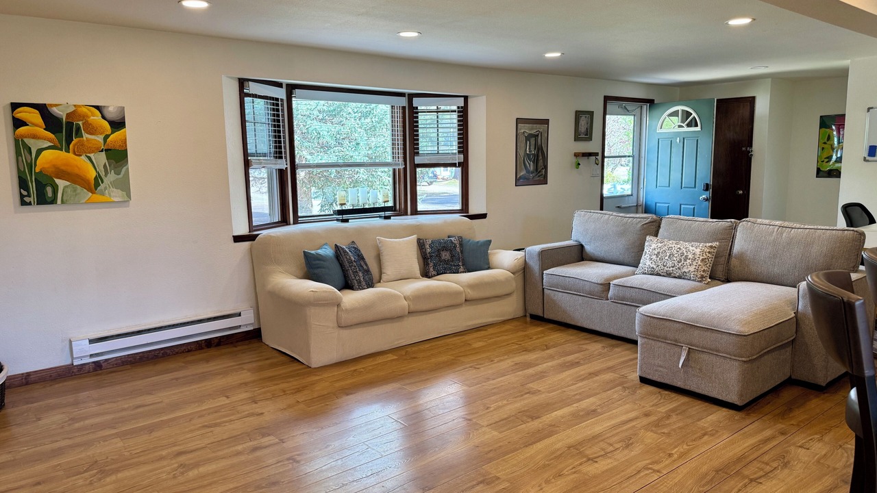 Photo of Livingroom in Laporte