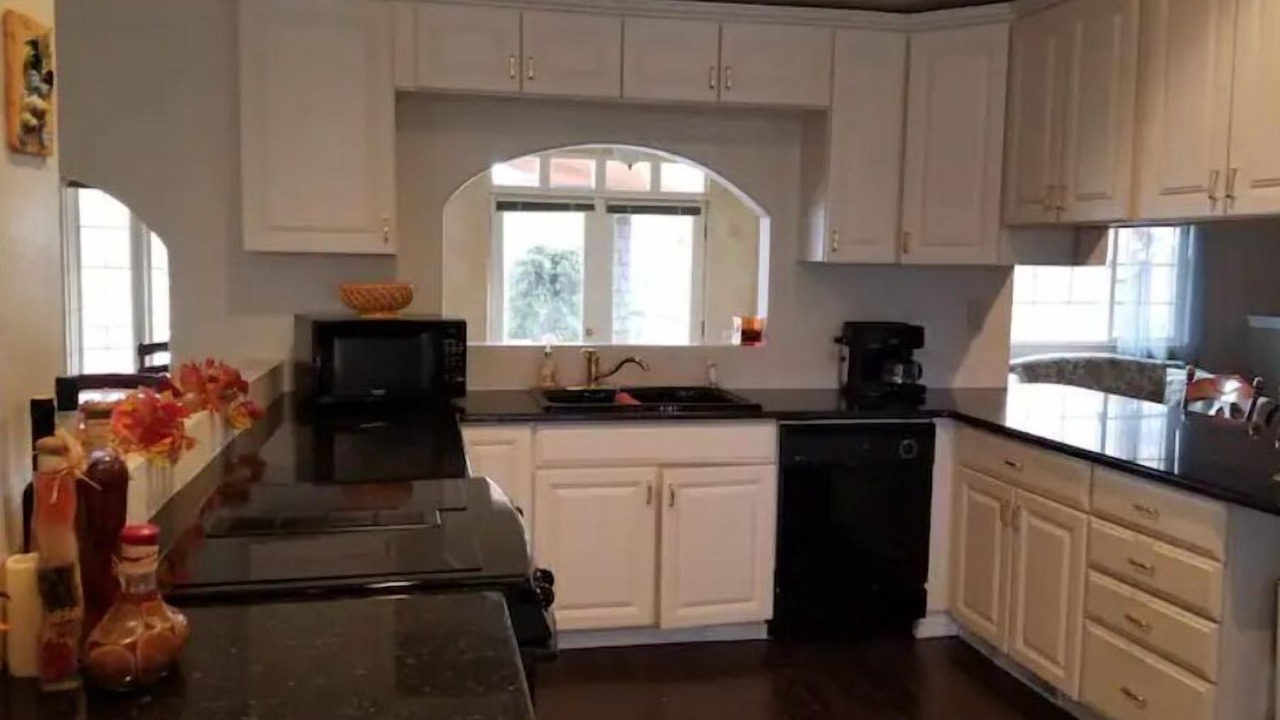 Photo of Kitchen in Pateros