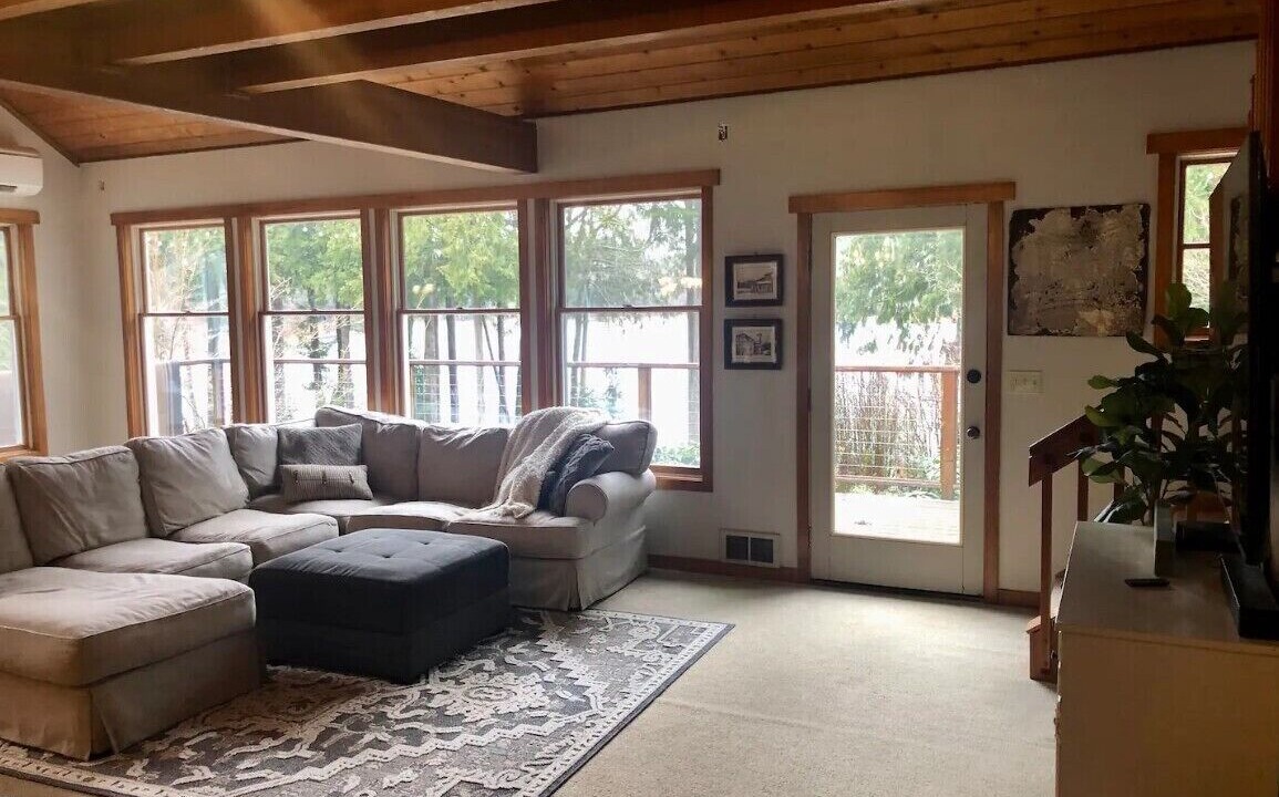 Photo of Livingroom in Mount Vernon