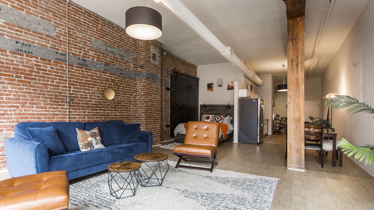 Photo of Livingroom in River Market