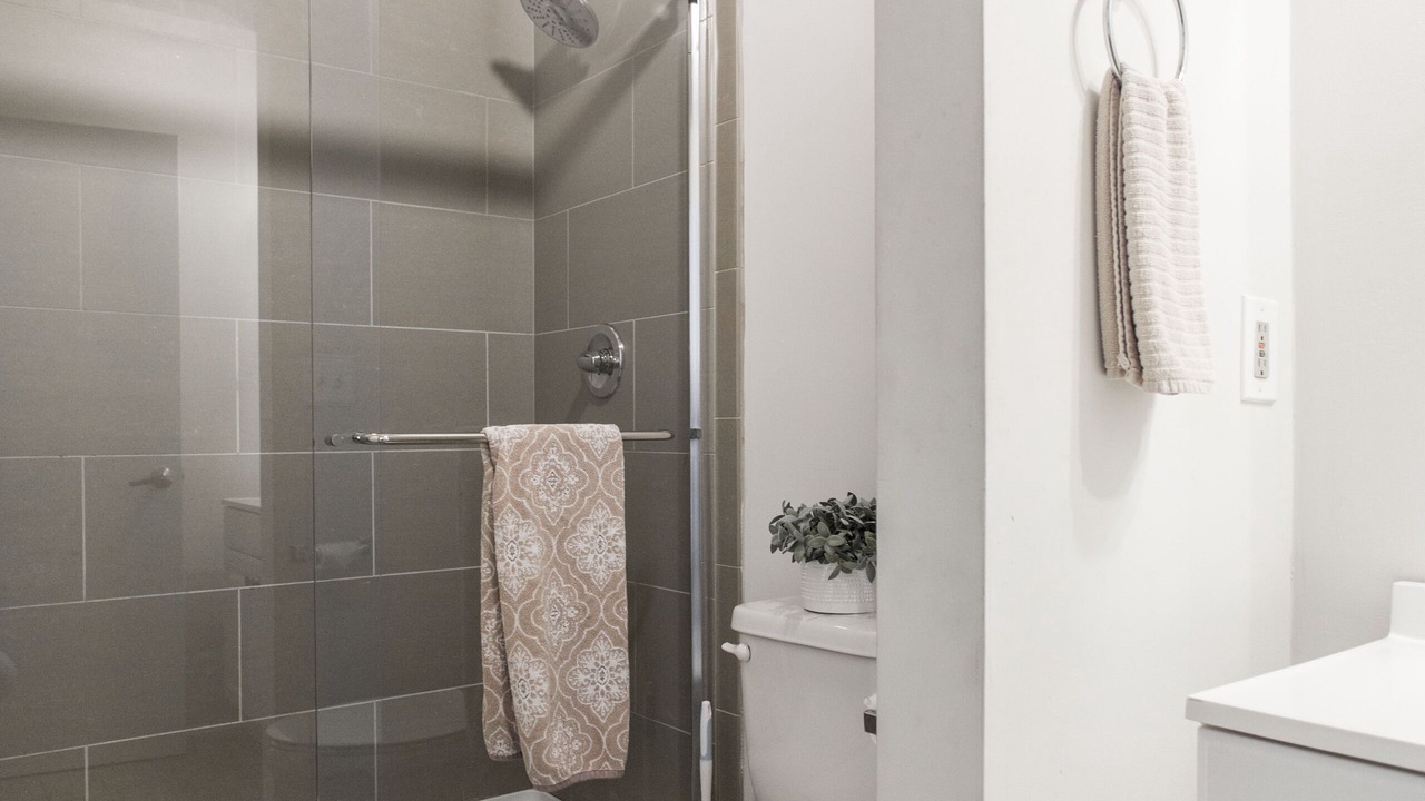 Photo of Bathroom in River Market