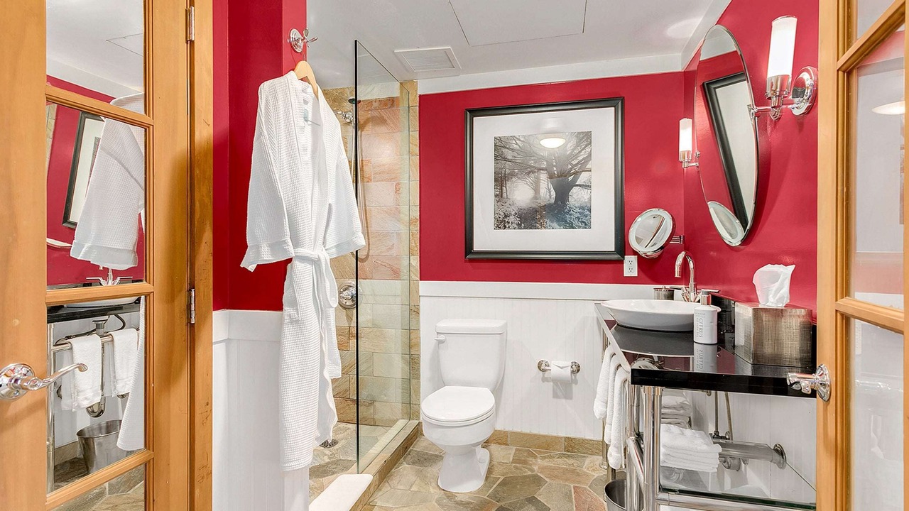 Photo of Bathroom in Downtown Seattle