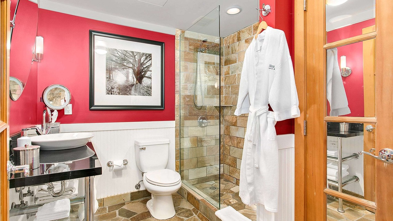 Photo of Bathroom in Downtown Seattle