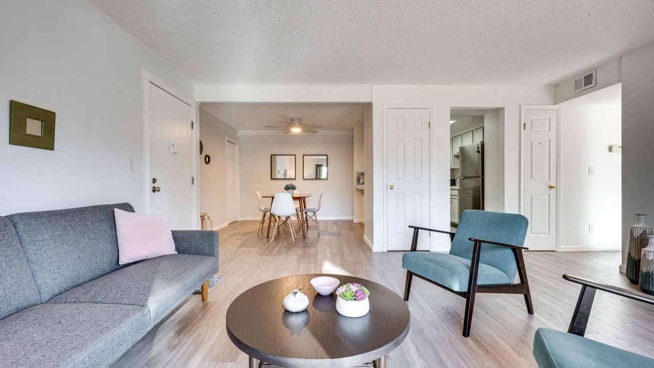 Photo of Livingroom in North Westminster