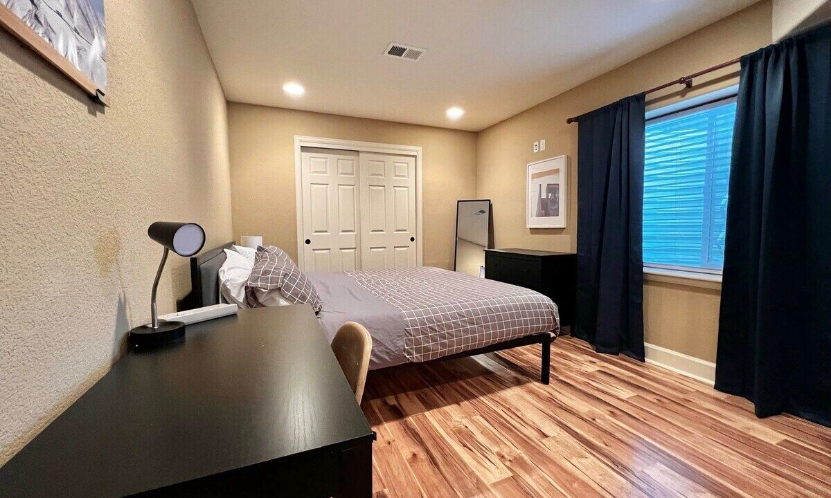 Photo of Bedroom in Castle Rock