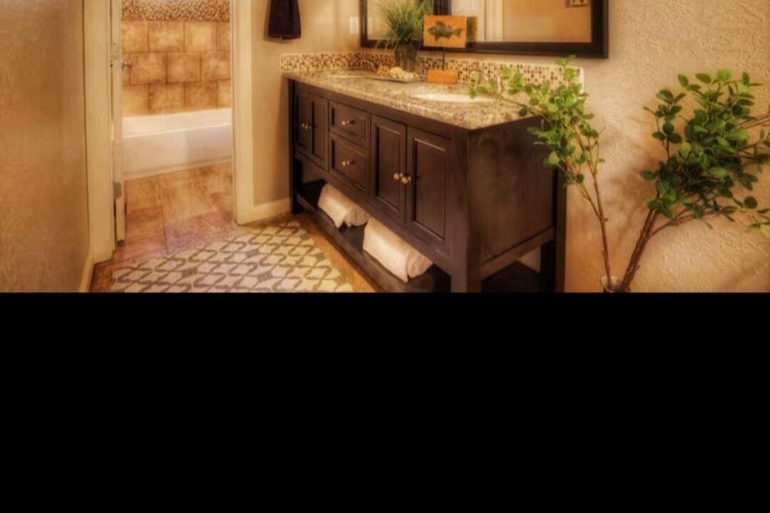Photo of Bathroom in Cedar Crest