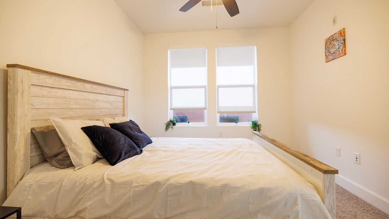 Photo of Bedroom in Ballpark