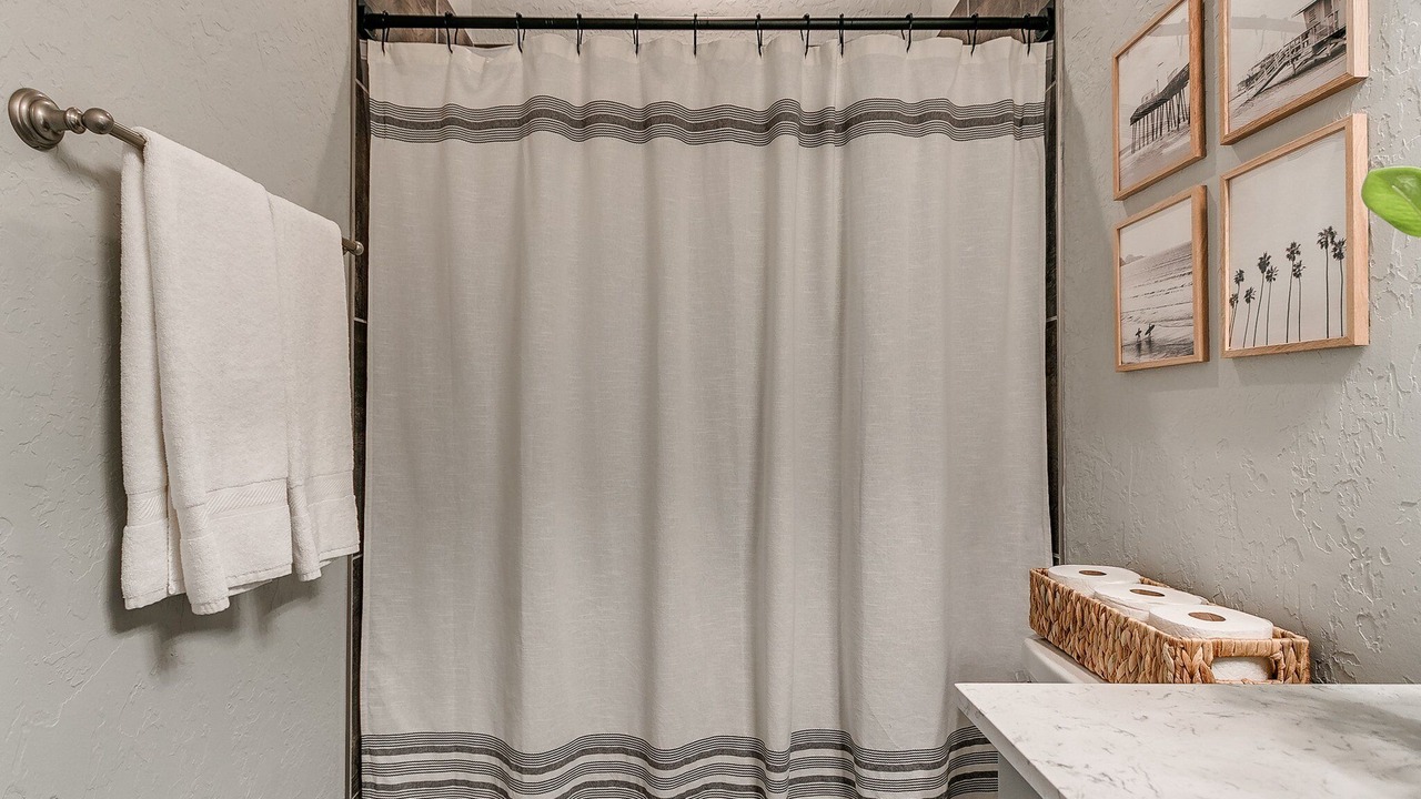 Photo of Bathroom in Central Oklahoma City