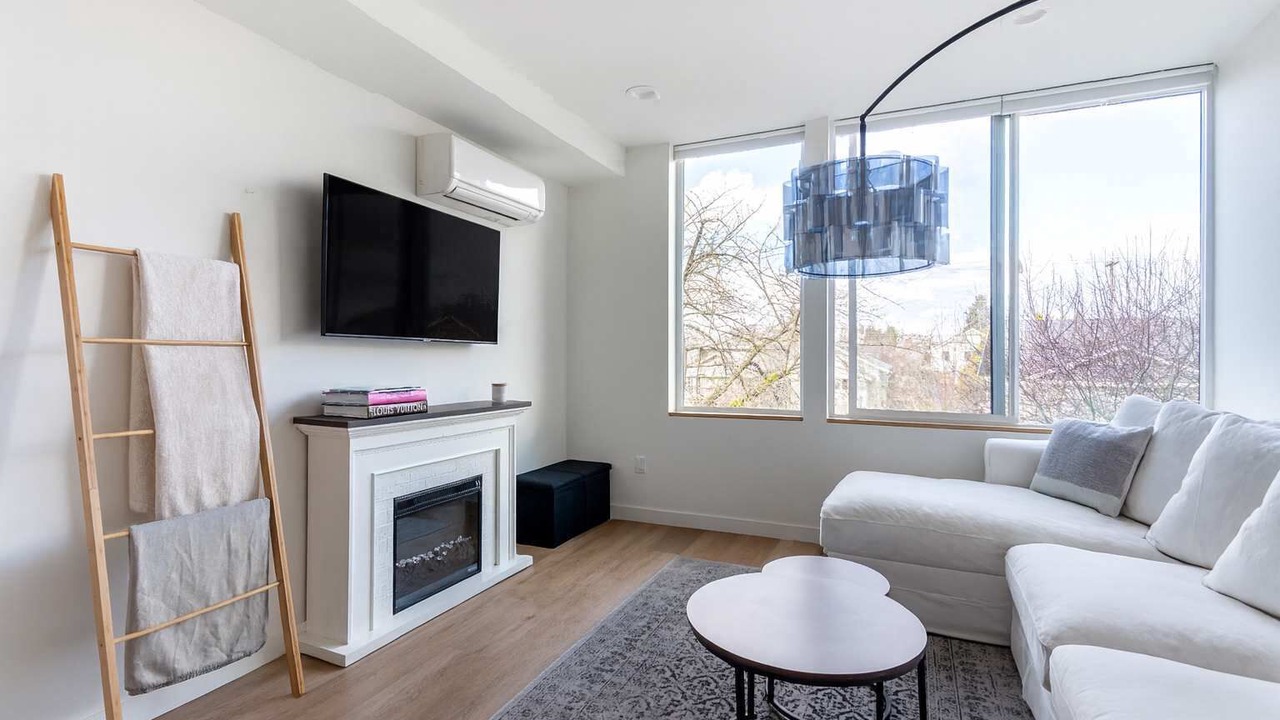Photo of Livingroom in Columbia City