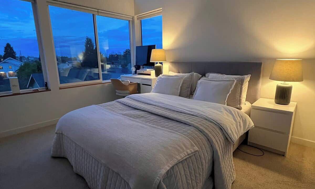 Photo of Bedroom in Columbia City